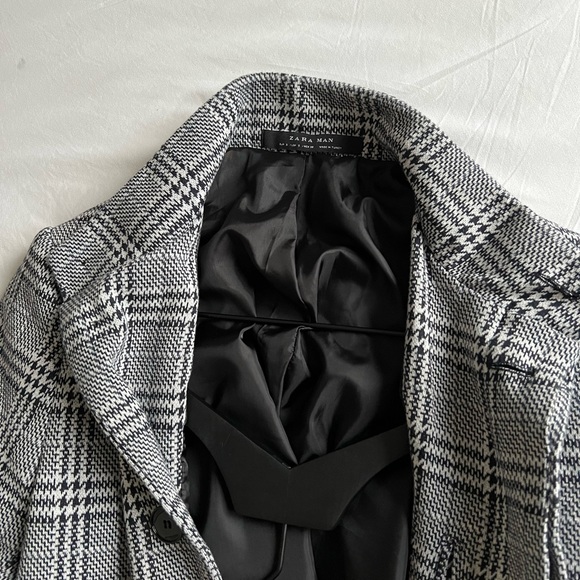Check Coat - Picture 4 of 4